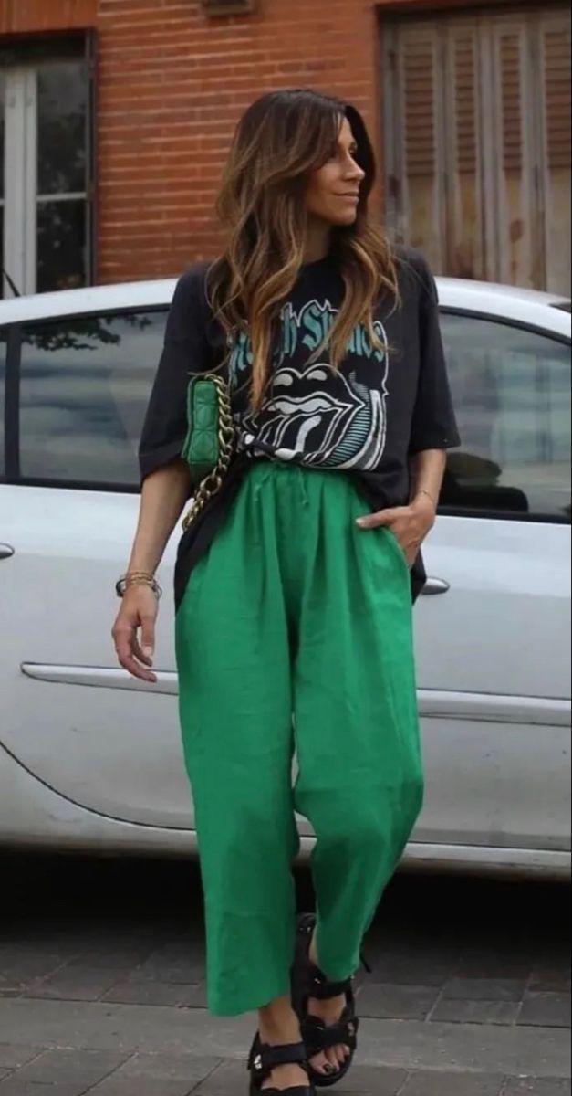 Denim Shirt Green Pants Outfit, Utility Chic Fashion, Street Style Hot Weather, Neon Fall Outfits, Fun Outfit Ideas For Women, Comfy Outfits Colorful, Run The World Tv Show Outfits, Lime Green Winter Outfit, Edgy Colourful Outfits