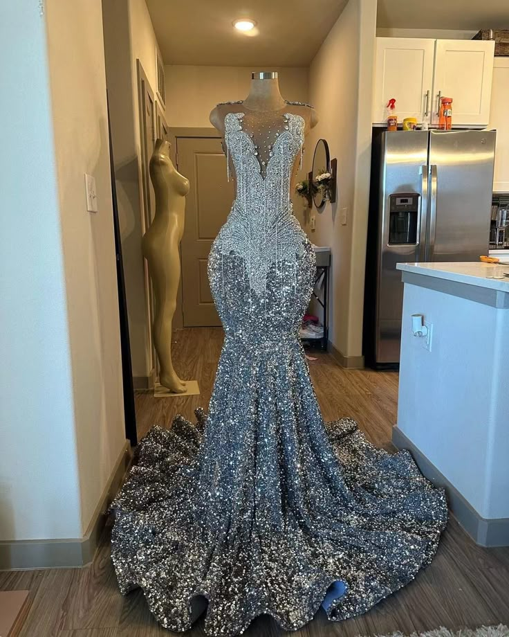 Prom Dress Women, Grey Shiny Prom Dress, High Split Prom Dress, Mascarade Prom Outfit Dresses, Mermaid Trumpet Prom Dress, Once Upon A Time Prom Theme Dress, Rhinestone Corset Prom Dress, All Diamond Prom Dress, Rhienstone Dress