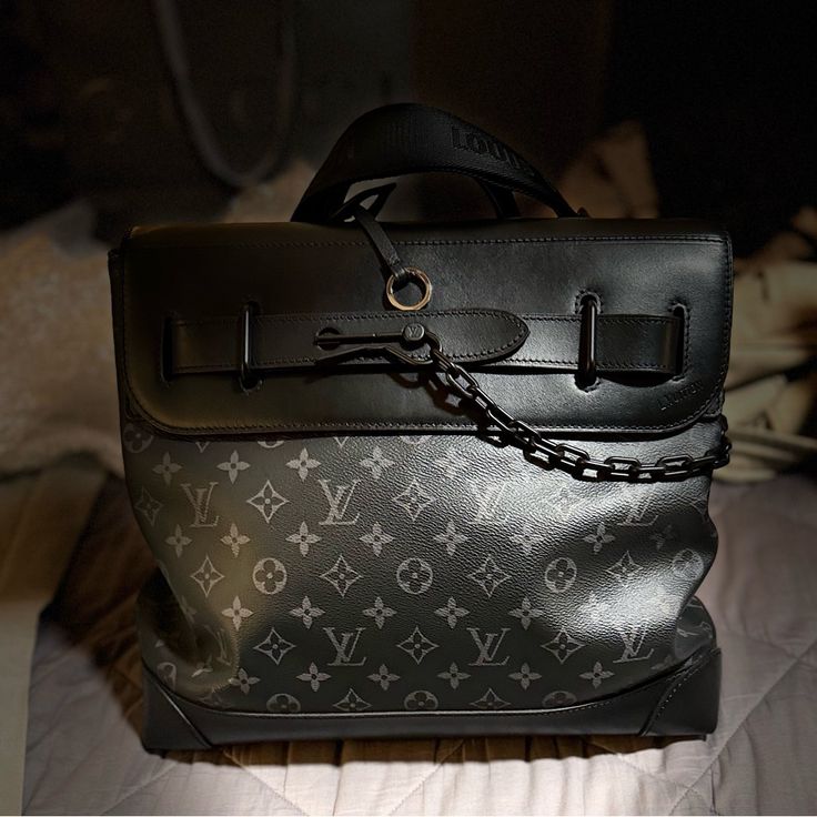 Limited Made Louis Vuittonsteamer Bag. Bags Louis Vuitton, Messenger Bag Men, Louis Vuitton Bags, Louis Vuitton Bag, Limited Time, Louis Vuitton, Black, Color