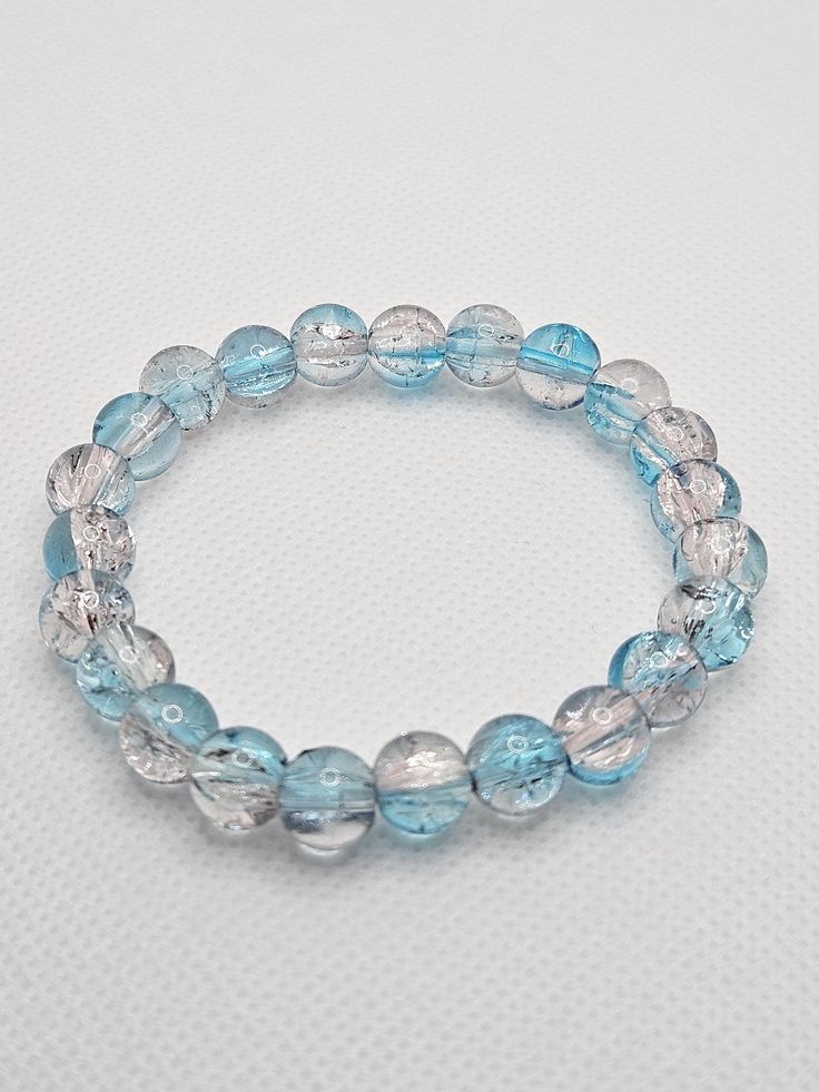 Glass beaded Bracelet.  Vibrant gradient color Stretchable boho Style Bracelet. 8mm round beads Length 7 inches in diameter. Vibrant Gradient, Boho Style Bracelets, Glass Beaded Bracelet, Peoria Az, Blue Gradient, Bracelet Blue, Glass Beaded Bracelets, Blue Bracelet, Gradient Color