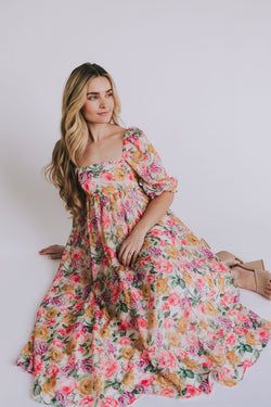 Glowing Dress, Maxi Dress Styles, Shower Dresses, Empire Waist Dress, Empire Dress, Romantic Dress, Chiffon Maxi, Chiffon Maxi Dress, Style Maxi Dress