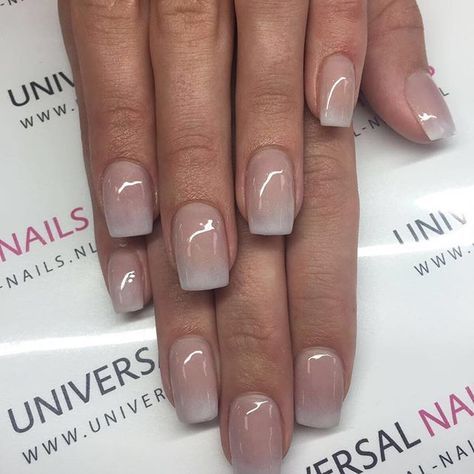 Nude Ombre #amsterdam #amstelveen #diemen #zaandam #purmerend #universalnails #universalbeauty #beautyteam #alleenmaarliefde #shellac #gellak #nails #essie #opi #nailsofinstagram #nailswag #loveit #love #manicure #pedicure #work Ombre Nude Nails, Shellac Pedicure, Matte Make Up, Shellac Nail Designs, Unghie Sfumate, Nails Opi, Nails Yellow, Creative Nail Designs, Nail Art Ombre