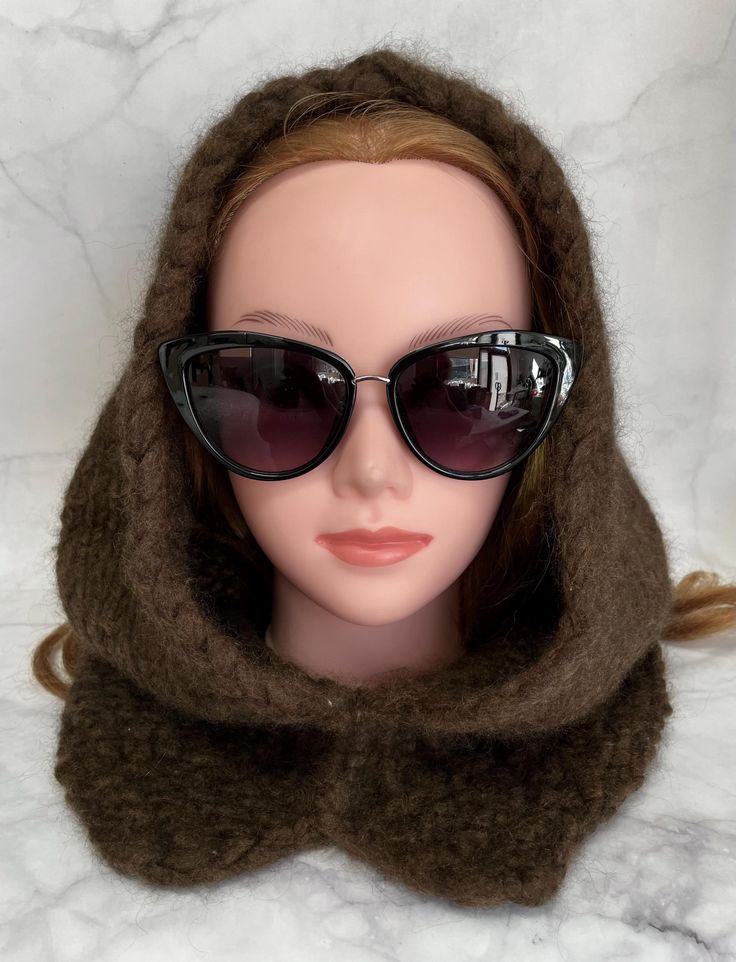 Hand Knit Super Soft Hat Size : one size 13" X 18" Material : 100 %  Wool Color : Brown / Dark Chocolate  Care Instructions: Dry Clean It's a perfect winter gift for friends and families. Brown Knit Scarf, Hooded Hat, Beret Women, Brown Hat, Scarf Knit, Soft Hats, Women Hat, Brown Hats, Hat Scarf