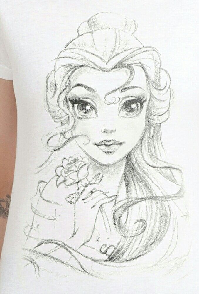 a pencil drawing of snow white from disney's frozen princesses is shown on a t - shirt