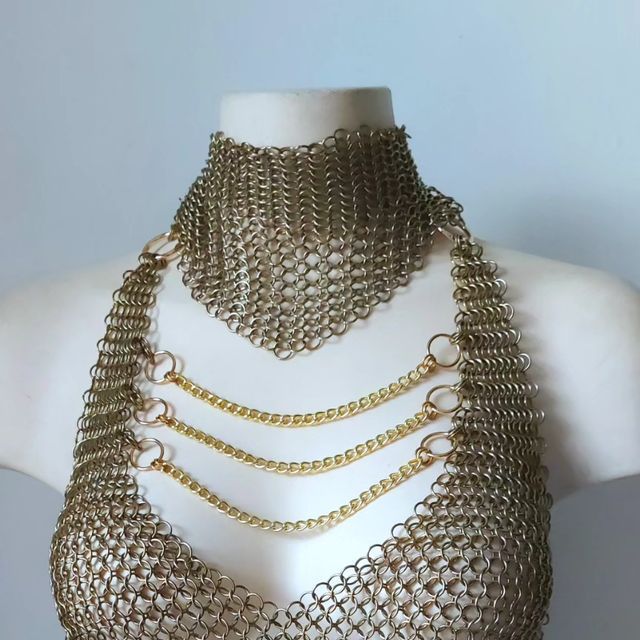 Chain Mail Choker, Chainmail Epaulettes, Adjustable Gold Chainmail Jewelry, Chainmaille Choker, Metal Chainmail Choker Necklace, Chain Mail, Brass Chain, High Collar, Gold Tones