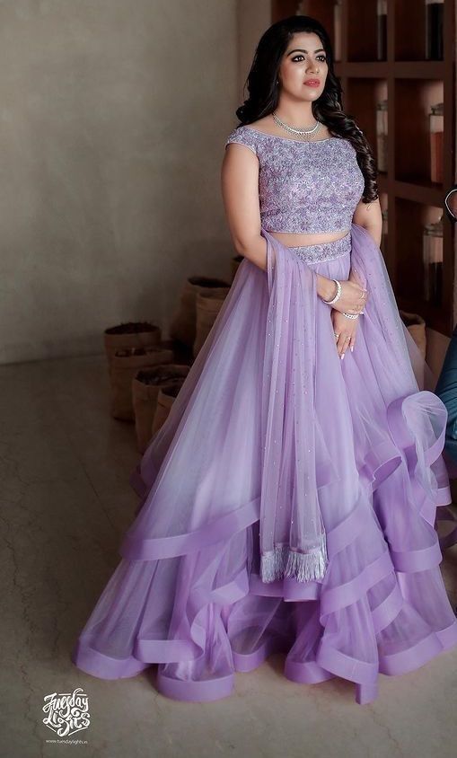 Engagement Dress For Bride, डिजाइनर कपड़े, Simple Lehenga, Lehenga Saree Design, Gown Party Wear, Long Gown Design, Wedding Lehenga Designs, Lehenga Designs Simple, Long Dress Design