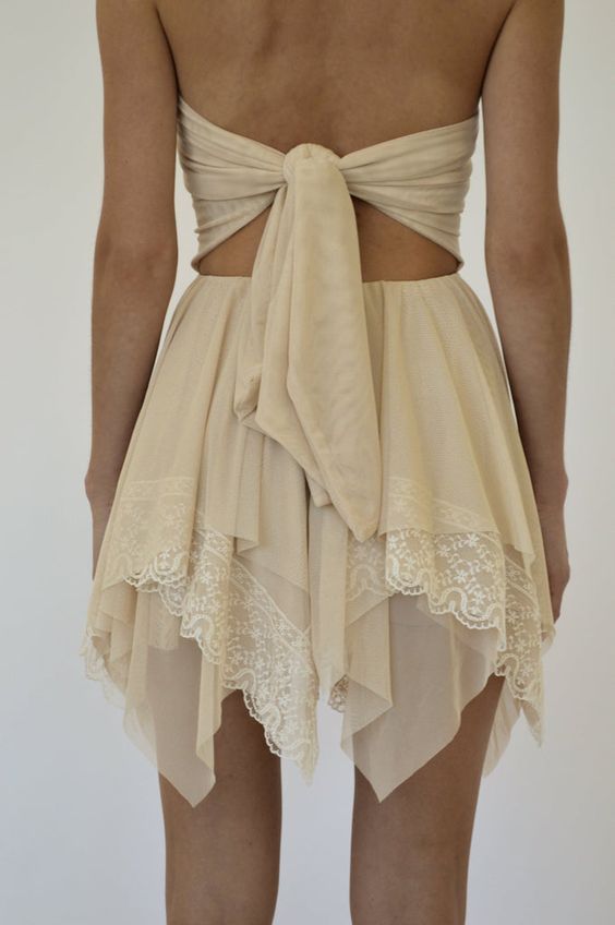 PENELOPE DRESS - NUDE Seventeen Outfits, Bow Dresses, Fest Outfits, Strapless Bandeau, Fancy Dresses, Dream Dress, Pretty Dresses, Aesthetic Clothes, Fashion Inspo Outfits