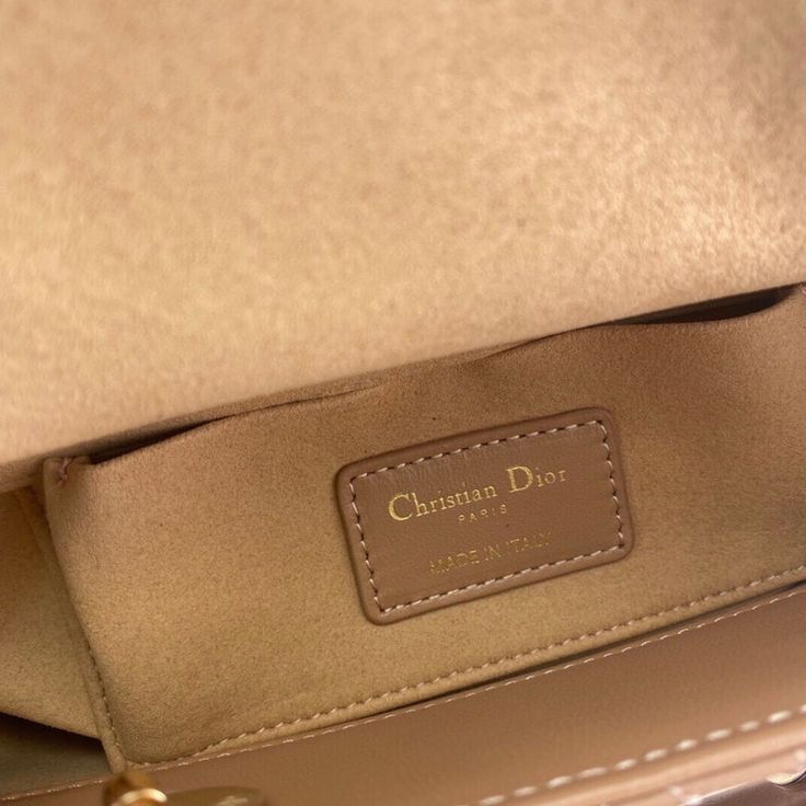 Charm - Dir Bags - 639 A+ Excellent Quality; Contact us if you've any questions in your mind. Stylish Handbags, Blue Sneakers, Evening Clutch Bag, Tote Backpack, Dior Bag, Luxury Handbags, Fashion Store, Evening Bags, Mini Bag