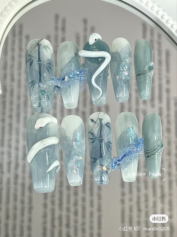 Chinese Nails Aesthetic, Chinese Inspired Nails, Lunar New Year Nails Dragon, Year Of The Dragon Nails, Vietnamese Nails, China Nails Design, Chinese Dragon Nails Designs, Chinese Dragon Nails, Porcelain Nail Art