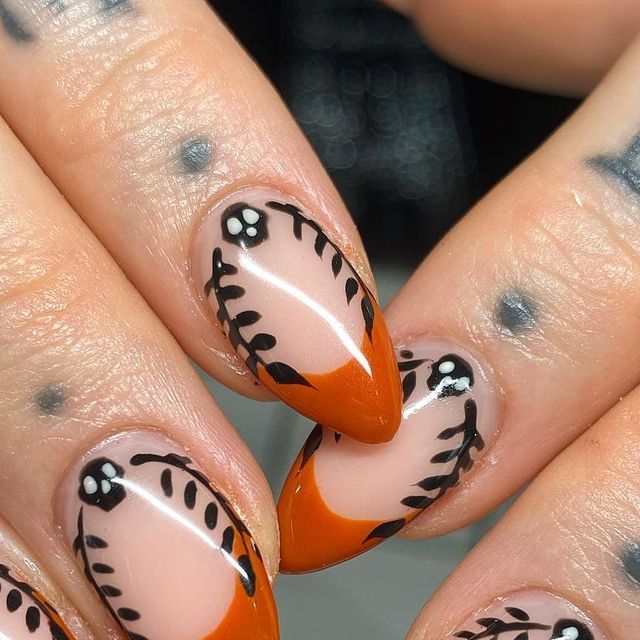 Orange Nail Halloween, Rip To My 20s Nails, Black White Orange Nails, Nails With Underneath Painted, Holiday Wedding Nails, Burnt Orange Nail Design, Spooky Fall Nails Short, Minimalist Nail Art Fall, Fandom Nail Art