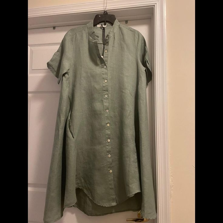 Baci Linen Shirt Green Dress With Button Down The Front Spring Button-up Tunic With Button Closure, Spring Workwear Tunic With Buttons, Summer Tunic With Button Closure, Spring Button-up Tunic With Buttons, Casual Spring Linen Dress With Button Closure, Chic Short Sleeve Linen Dress With Buttons, Button-up Tunic For Daywear, Relaxed Fit Button-up Tunic, Short Sleeve Shift Shirt Dress With Buttons