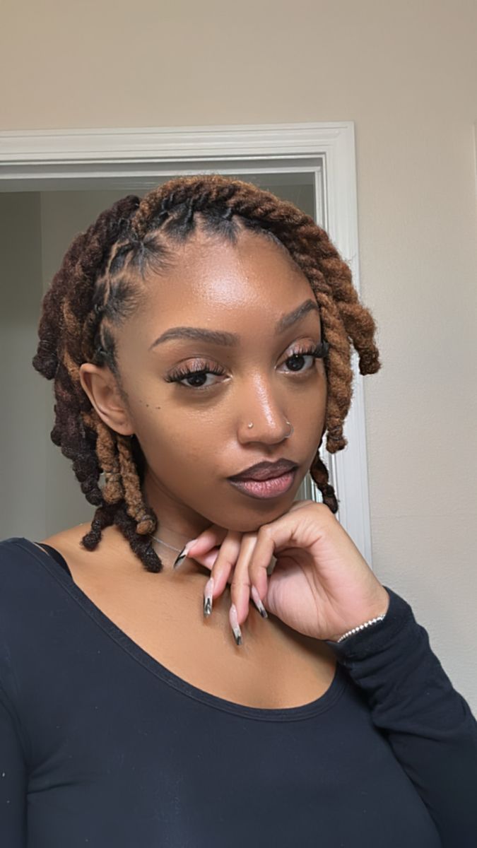 Side Part Loc Retwist, Women Dread Hairstyles, Arnell Armon Tattoos, Formal Locs Hairstyles Black Women, Loc Knots Styles Short, Shirt Loc Hairstyles, Styling Dreads Black Women, Vacation Locs For Black Women, Chin Length Locs