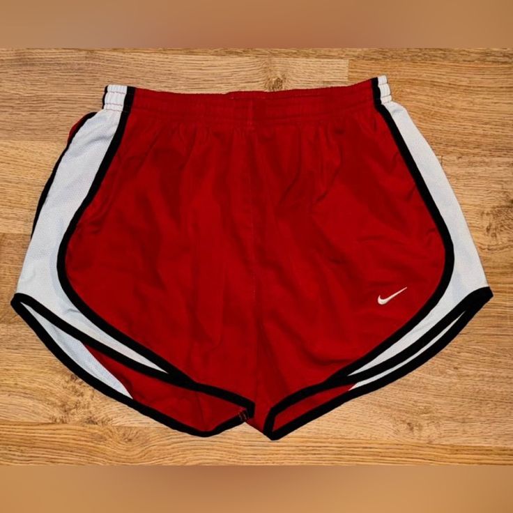 Never Worn Women’s Red Nike Shorts Sz Small Red Workout Bottoms Short Length, Nike Sporty Bottoms In University Red, Nike Red Athletic Shorts, Sporty University Red Nike Shorts, Nike Red Sporty Shorts, Nike Red Sporty Athletic Shorts, Nike Sporty University Red Bottoms, Sporty Red Nike Bottoms, Nike Sporty Red Athletic Shorts