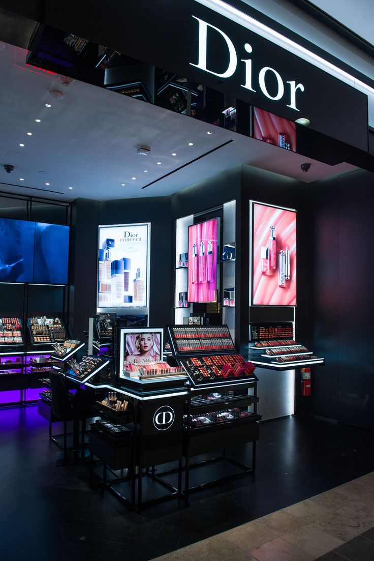 Dior Beauty Valley Fair | chelseapearl.com #beauty #luxury #dior Dior Store, Valley Fair, Dior Shop, Fashion Showroom, Dior Forever, Perfume Store, Luxury Cosmetics, Stall Designs, Makeup Store