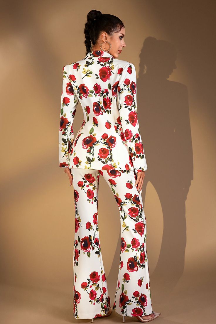 Radiate elegance in a floral pantsuit ensemble, a perfect blend of sophistication and femininity. Crafted with delicate detail to elevate your style, ideal for upscale gatherings and special occasions. Handmade customization Fabric composition: 90% polyester fiber, 10% spandex Washing method: hand wash or dry clean Popular elements: floral Fitted Fall Wedding Pantsuit, Fall Wedding Fitted Pantsuit, Spring Formal Fitted Sets, Fitted Formal Sets For Spring, Fitted Elegant Spring Suits, Elegant Fitted Spring Suits, Elegant Fitted Suits For Spring, Chic Fitted Sets For Evening, Elegant Fitted Sets For Spring