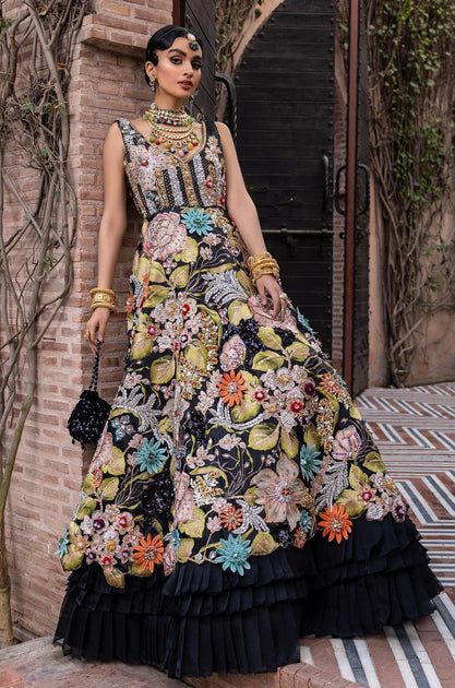 Frock Lehnga, Two Piece Shirt, Flowery Outfits, Ruffle Lehenga, Lehenga Dress, Black Frock, Indian Wedding Lehenga, Black Lehenga, Indian Bridal Wear