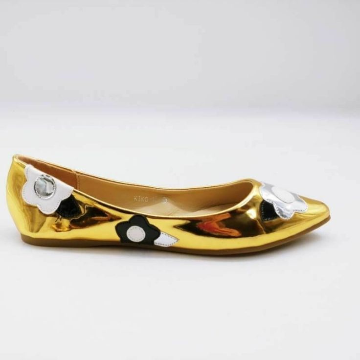 M & L Womens Kiko 13 Ballet Flats Shoes Gold Floral Pointed Toe Slip On 6.5 New New With Box. Box May Have Damage. See Pics. Brand: M & L Style: Ballet Flats Shoes Color: Multicolor Secondary Color: Gold Pattern: Floral Closure: Slip On Toe Shape: Pointed Toe Sold As Pictured. Thanks For Looking! Trendy Gold Flats For Spring, Gold Synthetic Flats For Spring, Spring Gold Synthetic Flats, Gold Flats For Spring Party, Style Ballet Flats, Flats Shoes, Gold Pattern, Shoes Color, Gold Floral