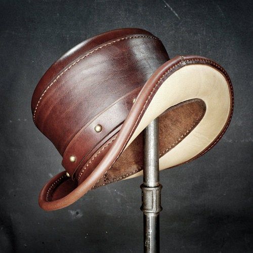 Diy Leather Hat, Leather Hat Pattern, 1920s Hats, Sac En Cuir Diy, Shopping Bag Pattern, Diy En Cuir, Steampunk Hat, Leather Bag Pattern, Diy Leather Bag