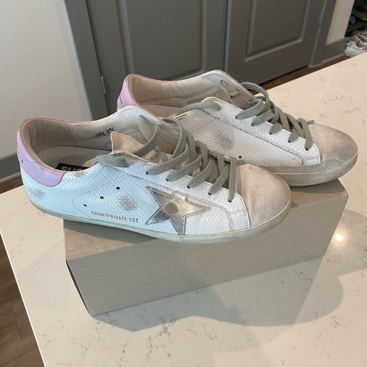 Suede Toe Python Print, Quarter Laminated Star, Leather Heel, White/Silver/Lilac, Size 40, Good Condition, Box And Bag Included! Python Print, White Silver, Leather Heels, Womens Shoes Sneakers, Shoes Sneakers, Lilac, Women Shoes, Sneakers, Heels