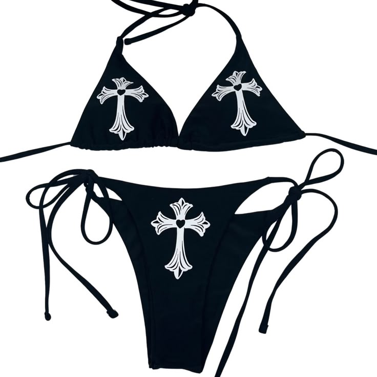 Stand out this summer with our Gothic Cross Heart Y2K Bikini Set in black! 💀🖤 Available in all sizes, this KyotoStreetMarket creation is a must-have for your next beach day or pool party. #GothicFashion #BikiniSet #SummerVibes #KyotoStreetMarket #Y2KStyle Black Bathing Suits Baddie Outfits, Gothic Swimsuit Bikinis, Y2k Bikinis Outfit, Black Triangle Top Swimwear For Club, Goth Swimsuit Bikinis, Emo Swimwear, Goth Bathing Suit, Y2k Bikinis, Black Two Piece Swimsuit