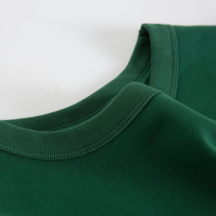 Pure Cotton Green Basic T-Shirt Fabric: 100% Cotton Size: S, M, L, XL, 2XL, 3XL Multiple Color Selections: Green  Season: Summer Dance Pants Hip Hop, Dance Pants, Shawl Cardigan, Tactical Pants, Skirt Belt, Solid Color Shirt, Outdoor Jacket, Shirt Fabric, Cardigan Tops