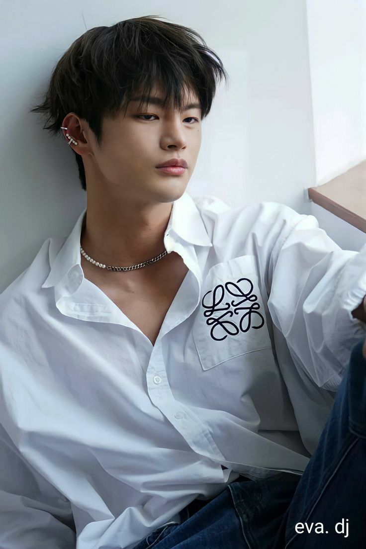 Seo in guk Asian Man, Seo In Guk, Wall, Blue, White