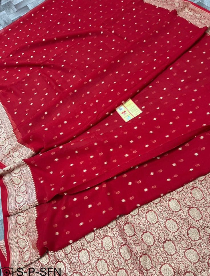 1.this is beautiful pure banarasi handwoven khaddi gorget kadwa sona rupa sari with running blouse piece  2.this sari is 5.5 mt length  3.this is a elegant sari for all occasions like weddings and other other formal events  4.fall n pico is complimentary  5.blouse can be made as per the requirements of the clients with proper measurements.stiching charges will be extra  6.plz check the availability of the sari before placing the order Semi-stitched Traditional Wear For Eid Rituals, Zari Weaving Lehenga For Rituals And Festivals, Festival Lehenga With Zari Weaving For Rituals, Ceremonial Dupatta With Self Design For Festivals, Traditional Ceremonial Saree With Self Design, Festive Ritual Lehenga With Zari Weaving, Traditional Draped Semi-stitched Lehenga For Rituals, Traditional Lehenga With Dupatta For Rituals, Traditional Wear With Dupatta For Festive Rituals