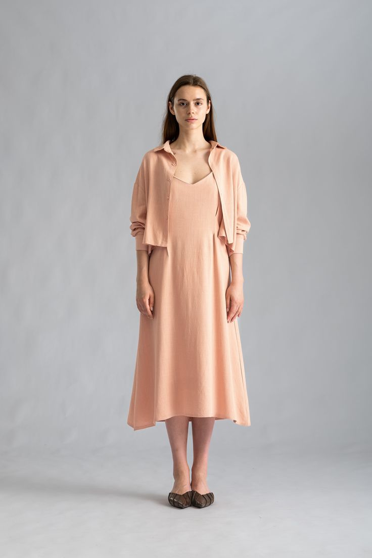 The Monica Casual Blossom Long Sleeves Dress Set features a classic, laid-back design perfect for any occasion. Made with high-quality woven fabric, this dress set is comfortable and versatile, making it ideal for leisure, home, or vacation wear. It also includes collared buttons and adjustable straps to ensure a perfect fit for all body types. Elevate your wardrobe with this must-have dress set! ᴄᴏᴍᴘᴏꜱɪᴛɪᴏɴ85% cotton and 15% linen ꜱɪᴢᴇ ᴀɴᴅ ꜰɪᴛFit Type: ShiftFabric Stretch: No Stretch Spring Casual Maxi Dress With Relaxed Skirt, Casual Maxi Dress For Spring With Relaxed Skirt, Casual Spring Maxi Dress With Relaxed Skirt, Spring Cotton Maxi Dress With Relaxed Skirt, Collared Summer Day Dresses, Spring Solid Color Viscose Midi Dress, Chic Cotton Midi Dress For Loungewear, Solid Viscose Midi Dress For Spring, Collared Summer Dresses For Daywear