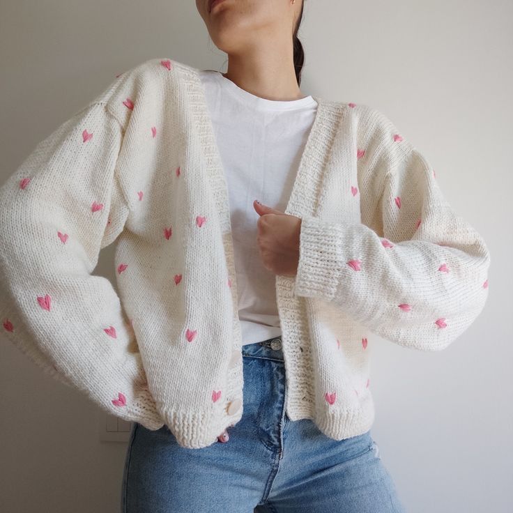 Crochet Bow Sweater, Scarf For Winter, Crochet Scarf For Beginners, Bow Cardigan, Wanna Recreate, Crochet Sweater Design, Aesthetic Sweaters, Gilet Crochet, Mode Crochet