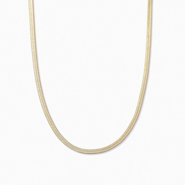 Our Horizon Necklace adds extra style points to every outfit. Let this stunning unisex herringbone chain do all the talking or pair it with a longer pendant necklace to share the spotlight. This timeless chain necklace layers with all your other Uncommon James necklaces — gold and silver alike. Layering Snake Chain Necklace, Chic Herringbone Snake Chain Necklace, Dainty Snake Chain Necklace For Layering, Gold Herringbone Necklace For Everyday Wear, Everyday Gold Herringbone Necklace, Gold Minimalist Herringbone Necklace, Trendy Herringbone Necklace With Snake Chain, Minimalist Snake Chain Necklace For Layering, Trendy Herringbone Clavicle Necklace With Snake Chain