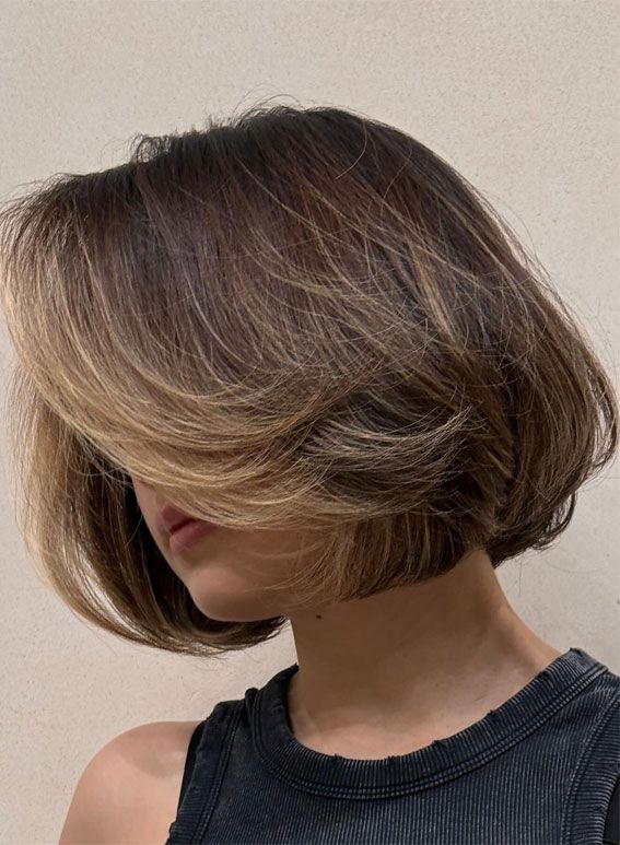 Edgy Bob Hairstyles, Bob Haircut Styles, Haircut Ideas Brown Hair, Textured Bob Hairstyles, Classic Bob Haircut, Ideas Haircut, Bob Hair Color, Hair Dye Ideas, Beautiful Haircuts