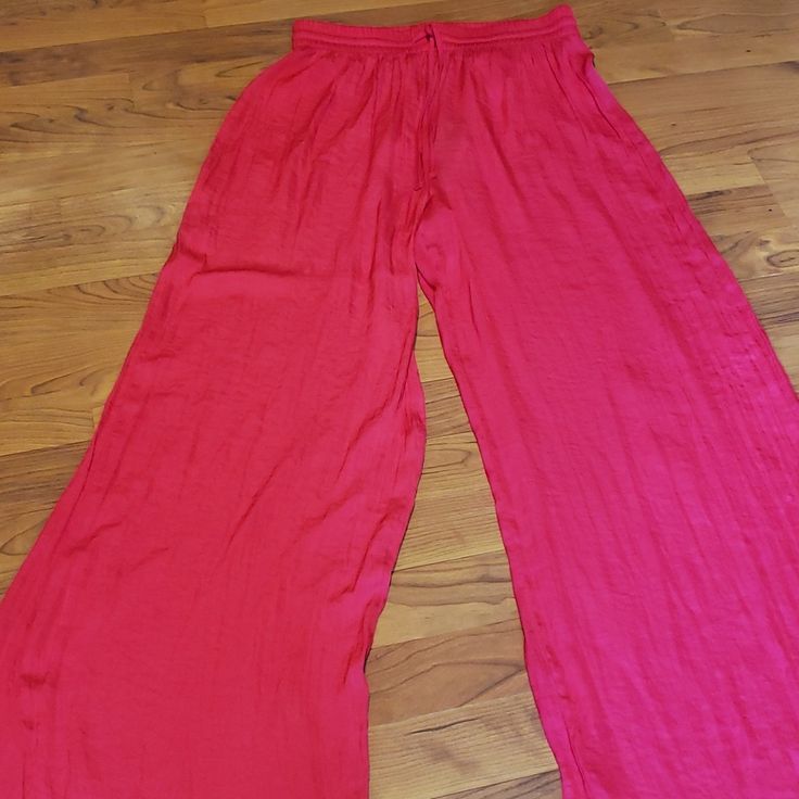 Rachel Zoe Bright Pink Pants Solid Color Wide Leg Bottoms For Vacation, Solid Wide Leg Bottoms For Vacation, Pink Summer Pants With Elastic Waistband, Pink High Waist Summer Pants, Summer Pink Pants With Elastic Waistband, Summer High Waist Pink Pants, Spring Summer Wide-leg Bottoms, Pink Wide Leg Bottoms With Elastic Waistband, Summer Pants With Elastic Waistband In Pink