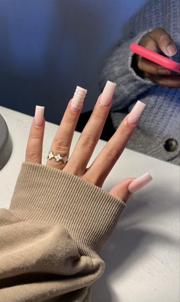 Plain Acrylic Nails, Beige Nails Design, Gold Gel Nails, Classy Acrylic, Tapered Square Nails, Pink Ombre Nails, French Tip Acrylic Nails, Fall Acrylic Nails, Classy Acrylic Nails