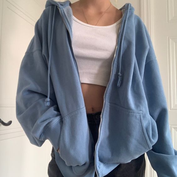 pinterest | oliviamariko Lounge Fashion, Adrette Outfits, Mode Ulzzang, Mode Hipster, Sweatpants Outfit, Populaire Outfits, Tumblr Outfits, Ținută Casual, Mode Ootd