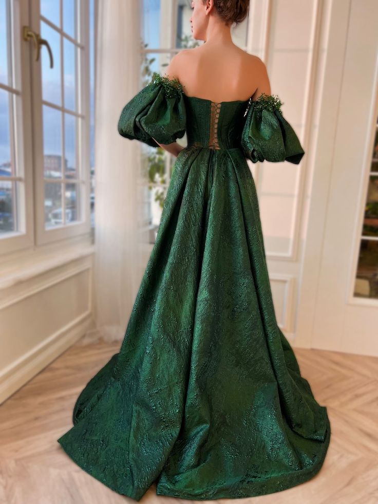 Elegant Green Off-shoulder Ball Gown, Elegant Off-shoulder Green Ball Gown, Off-shoulder Ball Gown With Fitted Bodice For Banquet, Elegant Off Shoulder Puff Sleeve Dress For Evening, Luxury Fitted Off-shoulder Gown, Luxury Off-shoulder Prom Dress, Off-shoulder Ball Gown With Fitted Bodice, Green Off-shoulder Gown For Banquet, Party Gown With Fitted Bodice And Puff Sleeves