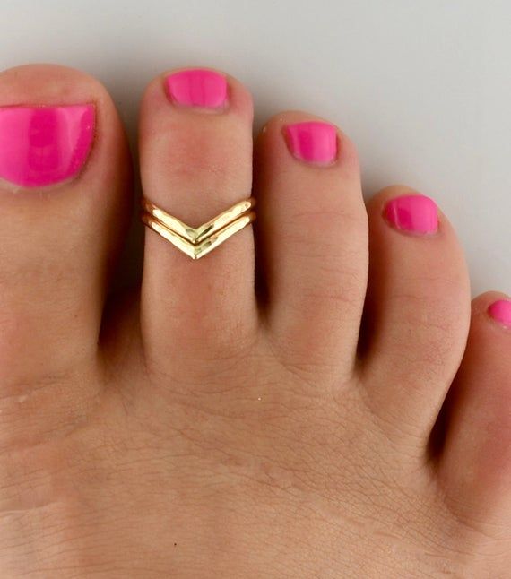 Hey, I found this really awesome Etsy listing at https://www.etsy.com/listing/687806060/toe-ring-double-v-sized-or-adjustable Gold Rings For Summer Gift, Gold Rings As Summer Gift, Gold Open Ring For Summer, Summer Gift Gold Rings, Minimalist Rings For Summer Gifts, Gold Midi Rings As A Gift For Summer, Gold Midi Rings As Summer Gift, Minimalist Midi Rings For Summer Gift, Minimalist Midi Rings As Summer Gift