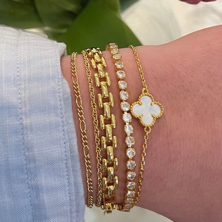 Rich Girl Bracelet Watch Band Bracelet, Everyday Bracelet, Lucky Bracelet, Jewelry Accessories Ideas, Girl Jewelry, Stacked Jewelry, Band Bracelet, Jewelry Lookbook, Rich Girl