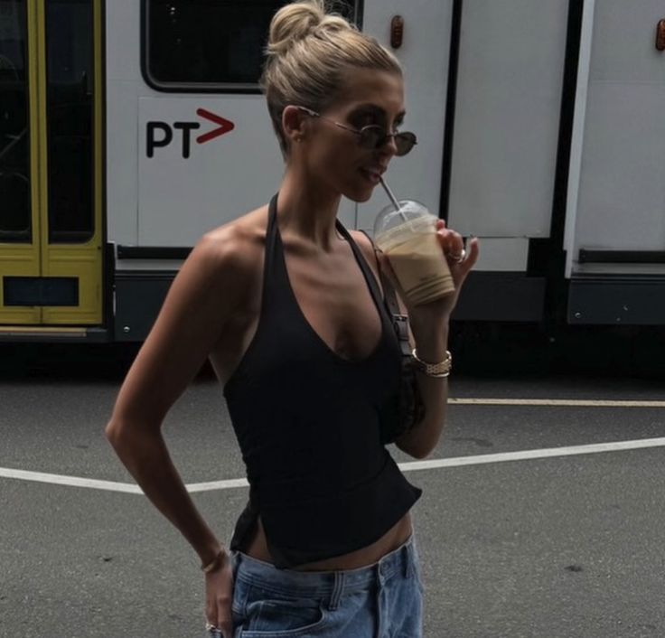 Muse @paigelorenze snapped in the Stella Halter Top •• Available in boutiques and online #kookai Businesswoman Style, Tommy Paul, Paige Lorenze, Tomboyish Outfits, Melbourne Girl, Nature Outfits, Bar Outfits, Melbourne Fashion, 20s Fashion