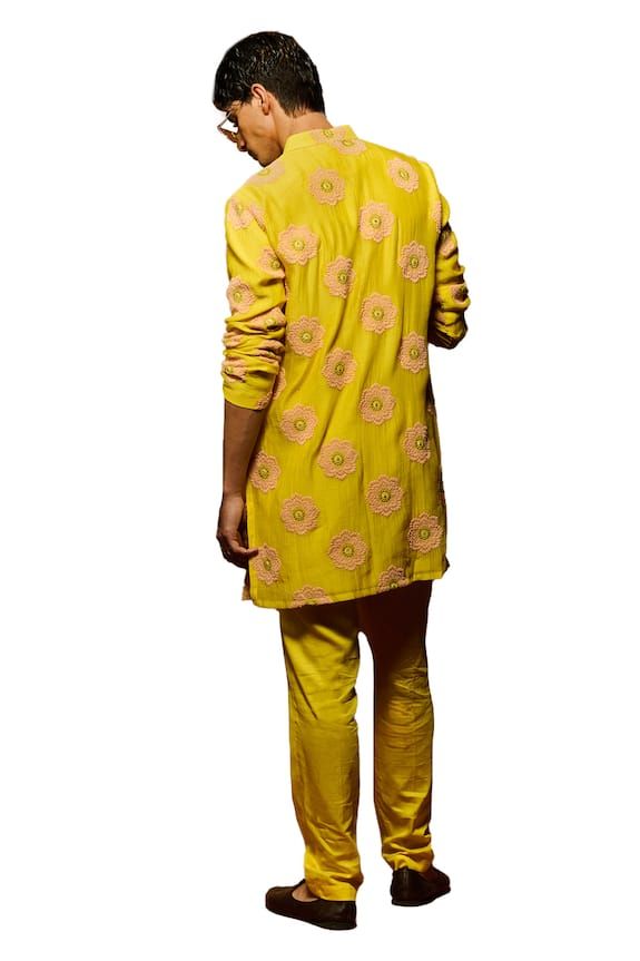 Yellow kurta with floral thread hand embroidery. Paired with a matching plain pant. - Aza Fashions Yellow Kurta, Men Kurta, Plain Pants, Floral Set, Kurta With Pants, Pants Pattern, Aza Fashion, Full Sleeve, Hand Embroidered