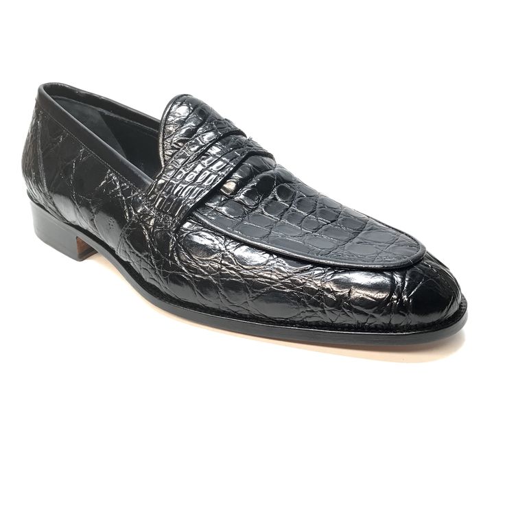 INSTOCK 2-DAY FREE SHIPPING! skin: alligator body style: penny loafer 4862 color: black Monk Strap Dress Shoes, Black Royalty, Black Alligator, Crocodile Shoes, Spring Step Shoes, Patent Leather Loafers, Suede Tassel, Leather Slip On Shoes, Mens Black Leather