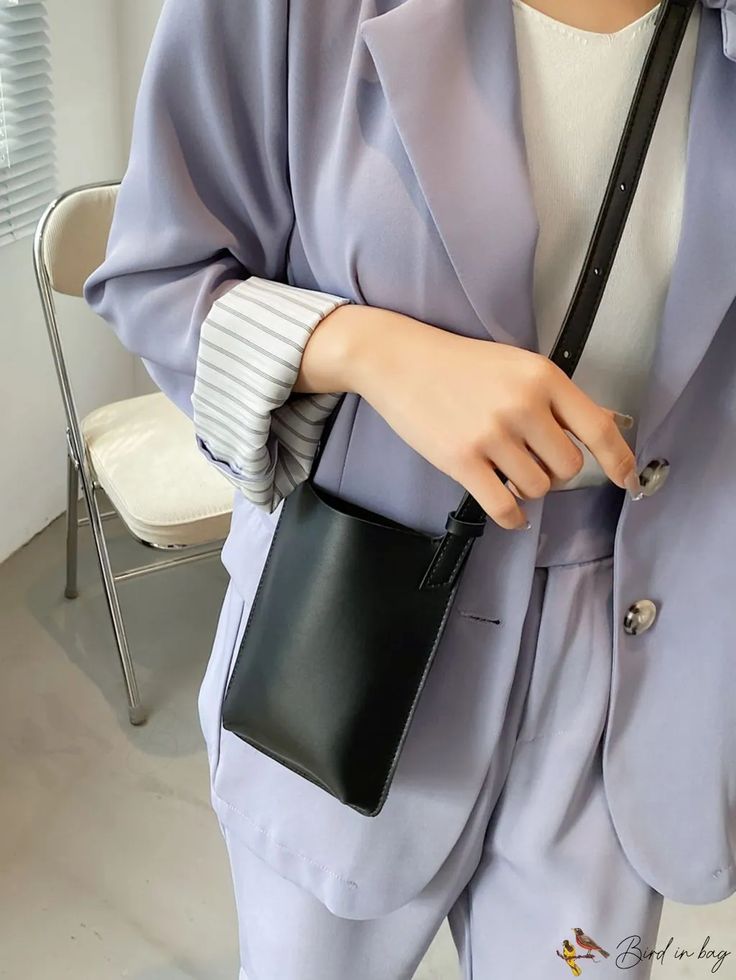 BirdinBag - Compact Phone Pouch: Sleek and Functional. Minimalist Phone, Black And White Baby, Phone Pouch, Branded Handbags, Small Crossbody Bag, Minimalist Rings, Small Crossbody, Square Bag, Phone Bag