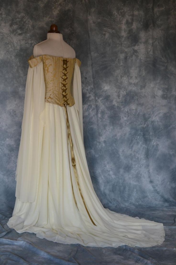 Medieval Wedding DressElvish GownRenaissance DressCorseted | Etsy Trevor Donovan, Medieval Wedding Dress, Hand Fasting, Medieval Wedding, Pre Raphaelite, Duck Egg Blue, A Train, Red And Gold, Petticoat