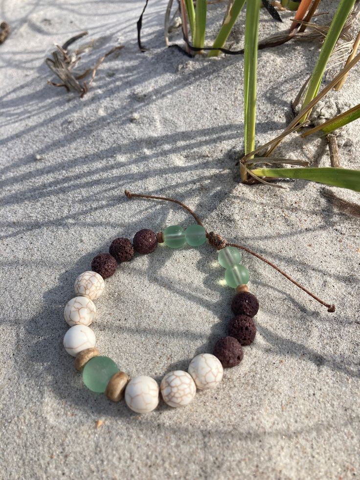 Rockey Dunes is a boho adjustable beaded bracelet with dyed howlite beads, sea glass beads and wooden accent beads. Adjustable Beaded Bracelet, Sea Glass Beads, Beach Bracelet, Beach Bracelets, Boho Bracelet, Bracelet Boho, Elastic Bracelet, Boho Bracelets, Pearl Beads