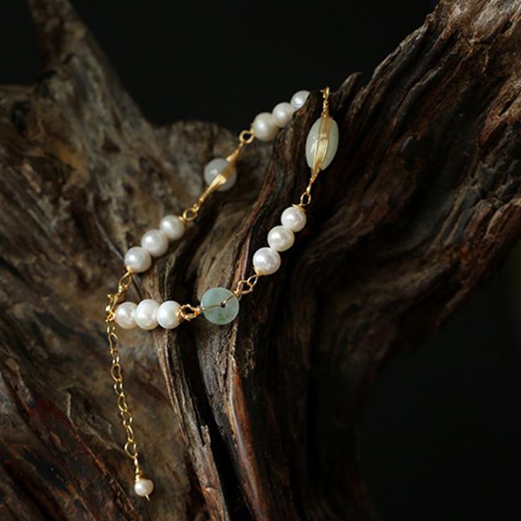 This beautiful Freshwater pearl bracelet ranges between 7-8mm in size and consists of beautiful and lustrous pearls in AAA quality. All pearls in this bracelet are round and are strung with silk thread and double-knotted between each pearl. Known as the 'icon' of cultured pearls, Freshwater pearls have graced the necks, ears, fingers, and wrists of women for decades. Huge Tomato imports their Freshwater pearls from the Freshwater rs of Japan, grown in the Pinctada fucata oyster. All of our Fresh Round Pearl Jewelry With 8mm Beads, Akoya Pearl Charm Bracelet With Round Beads, Akoya Pearl Bracelet With Round Beads And Pearl Charm, Adjustable Pearl Bracelet With Pearl Pendant, Pearl Gemstone Bead Bracelet, Adjustable Pearl Bracelets With Pearl Pendant, Adjustable Bracelet With Pearl Pendant, Dainty Hand-strung Pearl Bracelet With Round Beads, Gold Pearl Bracelet With 8mm Beads