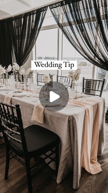 a table set up for a wedding with the words wedding tip on top of it