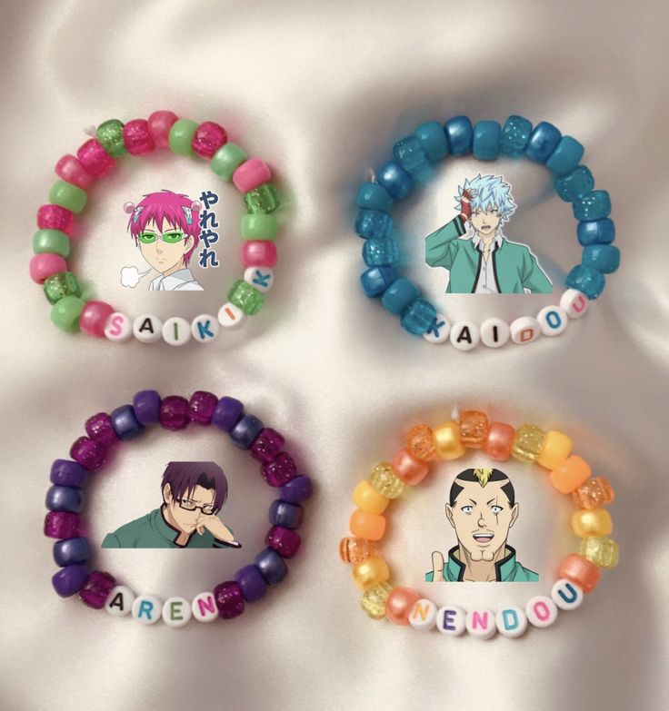 Anime Bracelets Ideas, Diy Anime Jewelry, Kandi Bracelets Anime, Saiki K Bracelet, Jjk Bracelet, Anime Bracelet Ideas, Anime Bead Bracelet, Saikik Anime, Anime Inspired Jewelry