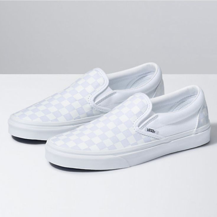 Vans Checkerboard Slip On, Vans Checkerboard, Vans Store, Vans White, Best Shoes For Men, White Vans, Popular Shoes, Vans Slip On, Classic Shoes