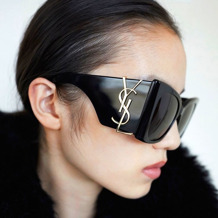 Brand New Yves Saint Laurent Blaze Cat-Eye Sunglasses ... Summer Season Must Have 100% Authentic Big Sunglasses Women, Sunglasses Aesthetic, Ysl Sunglasses, Saint Laurent Fashion, Kacamata Fashion, Dark Sunglasses, Saint Laurent Sunglasses, Big Sunglasses, Heart Sunglasses