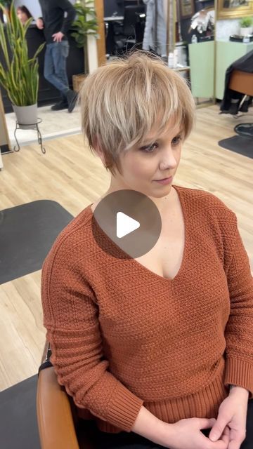 Derek Piekarski on Instagram: "Thanks Alyssa 🤙 @craftcollectivesalongroup @nothingbutpixies @hairbrained_official @wellaeducation @randcoedu #pittsburgh #pittsburghstylist #pittsburghhairstylist #pittsburghhair #pittsburghhairsalon #bixie #pixiecut #shorthair #shorthaircut #beforeandafter #saturday #haircut @thecraftshears @oneshothairawards" Short Hair Styles Pixie Growing Out, "bixie" Haircut, Short Stacked Bob Haircuts, Stacked Bob Haircut, Cute Haircuts, Hair Haircuts, Short Hair Haircuts, Back View, Bobs Haircuts