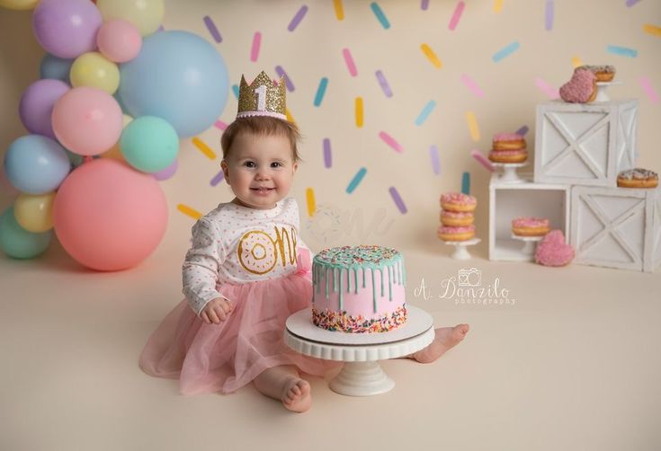 Sweet One Cake Smash Sweet One Birthday Cake Smash, Sweet One Cake Smash Photos, Sweet One Birthday Smash Cake, Ice Cream Cake Smash Photoshoot, Ice Cream First Birthday Photos, Smash Cake Sweet One, Two Sweet Birthday Photo Shoot, Sweet One Smash Cake Photoshoot, Ice Cream Smash Cake First Birthdays